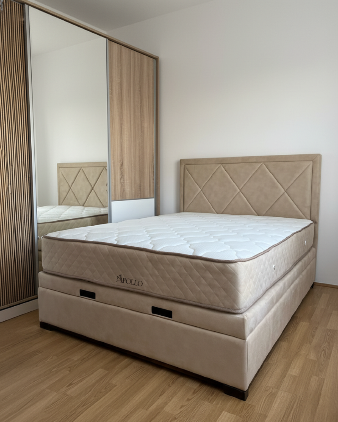 Apollo lux